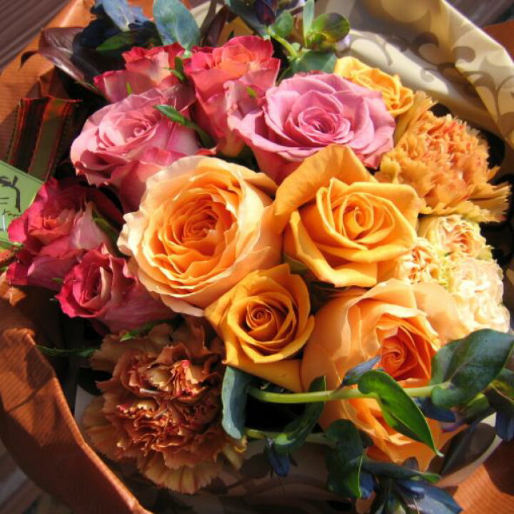 楽天市場 シャルメトール花束 花 アレンジメント 花束 ローズ ばら 薔薇 記念日 結婚祝い 贈り物 お祝い即日発送 フラワー ギフト プレゼント 誕生日 出産祝い 結婚記念日 開店祝い 開店祝い 花 おしゃれ バラ お供え お悔やみ オレンジ クール便配送 フラワーギフト