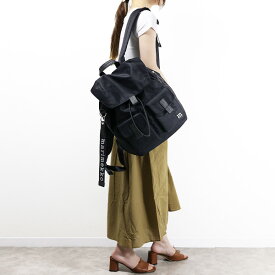 【5/31迄！SNSフォロワーさん限定 5％OFFクーポン発行中】Marimekko マリメッコ Everything Backpack L Solid バックパック リュック 鞄 旅行 チャーム ロゴ レディース 091198