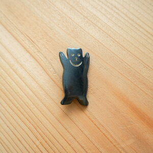 _P2{{N[|^{[u[` N} Bearb BONE BROOCH obW ob` ANZT[ s  i R nhCh k t@bV i`  ubN AC{[ F xA