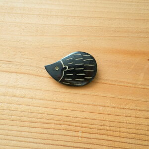 _|Cg2{{N[|^{[u[` nlY~ HarinezumibBONE BROOCH obW ob` ANZT[ s  i R nhCh k t@bV i`  ubN 