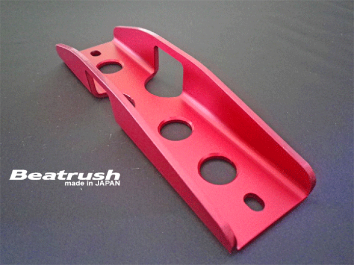 ※専用出品　レイル　ZC32S　プラグカバー　バッテリーステー　セット 楽天市場】Beatrush プラグカバー スズキ スイフトスポーツ