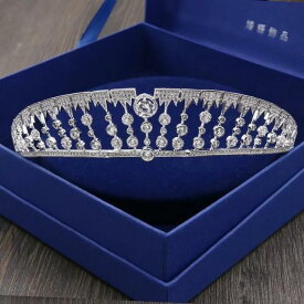 ティアラ 二次会 パーティー ウェデイング ブライダル シンプルで上品さアップ ティアラ カチューシャ TIARA スワロクリスタルティアラ