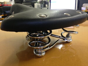 y]ԗpThzRAINBOW RIBEAT SADLE