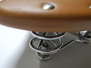 y]ԗpThzRAINBOW RIBEAT SADLE