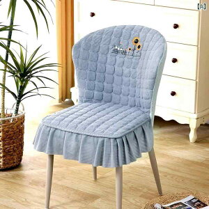 ֎qJo[ ~߂  ~` ֎q Jo[ 2025 ی NbV w ƒp v _CjO e[u Xc[ 