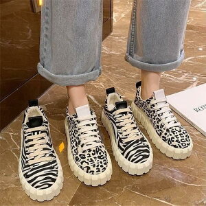 fB[Xt@bV Xj[J[ qE [u tbg JWA  킢 YCN X|[cV[Y ؂񂱌C tbg\[