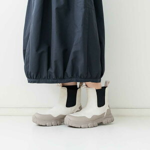 SHAKA サイドゴアブーツ TREK CHELSEA AT