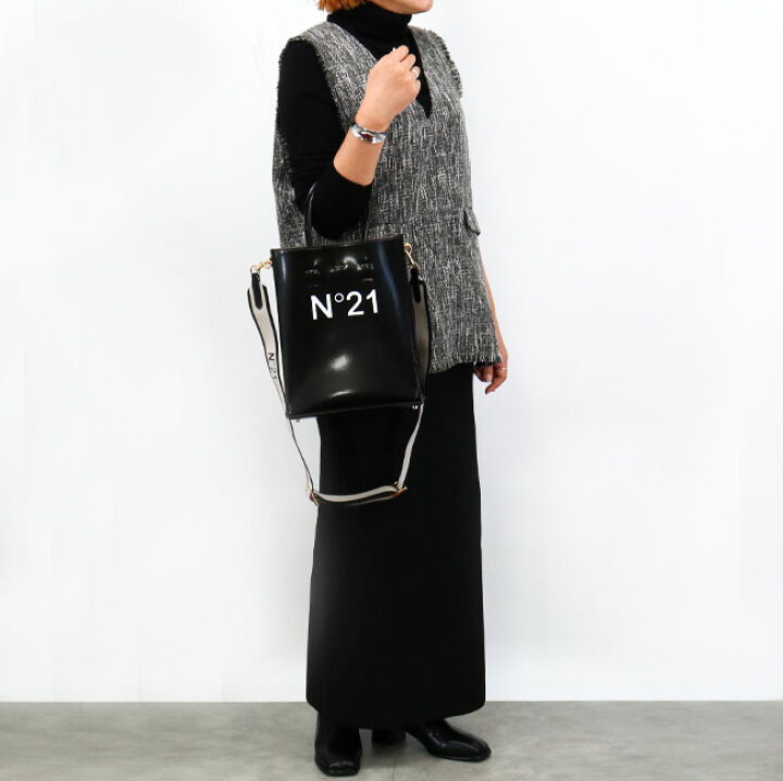 楽天市場】【N°21】ヌメロヴェントゥーノ 23EBP0178BS01 N001 BLACK 