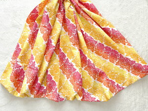 ◆【送料無料】【スカート丈1センチ単位でお作りします】◆フラダンス◆パウスカート◆グラデーションハワイアンキルト柄(ピンク&黄色))