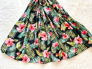 【送料無料】フラダンス◆パウスカート◆黒地ハイビスカス(コットンポプリン100%)