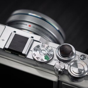 zbgV[Jo[ + Vb^[{^ Zbg Ή OM SYSTEM OM-3 OM-5 OLYMPUS IpX PEN E-P7 jR Nikon Z fc J ؐ gfUC zbgV[ی@\t 