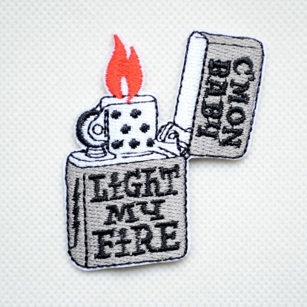 ワッペン LIGHT MY FIRE ライター PING-004 ワッペン アイロン ブランド 通販 アップリケ ブレザー シャツ エンブレム アルファベット イニシャル ミリタリー カンパニー 名前 キャラクター