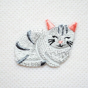 ワッペン ねこ グレー ORG350-23414 アイロン アップリケ パッチ アルファベット エンブレム 名前 ミリタリー 車 ディズニー ワッペン