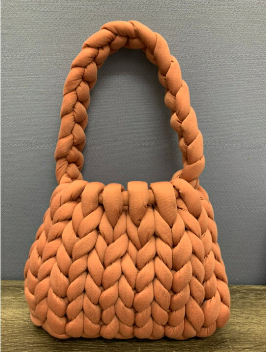 楽天市場】マンドゥバッグ チャンキーニット 肩掛けバックトレンド 