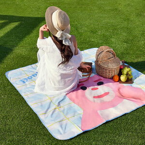 yBELLYGOMzPicnic Mat{Pouch