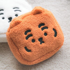 yMUZIKTIGERzTIGER PPOGEUL SQUARE POUCH (RED TIGER)