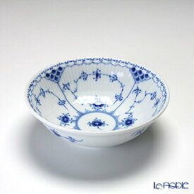 ロイヤルコペンハーゲン (Royal Copenhagen) ブルー フルーテッド ハーフレース ボウル(S) 5.5×16cm 1102574／1017217 北欧 ブルーフルーテッド 食器 ブランド 結婚祝い 内祝い 出産内祝い 出産祝い 結婚内祝い