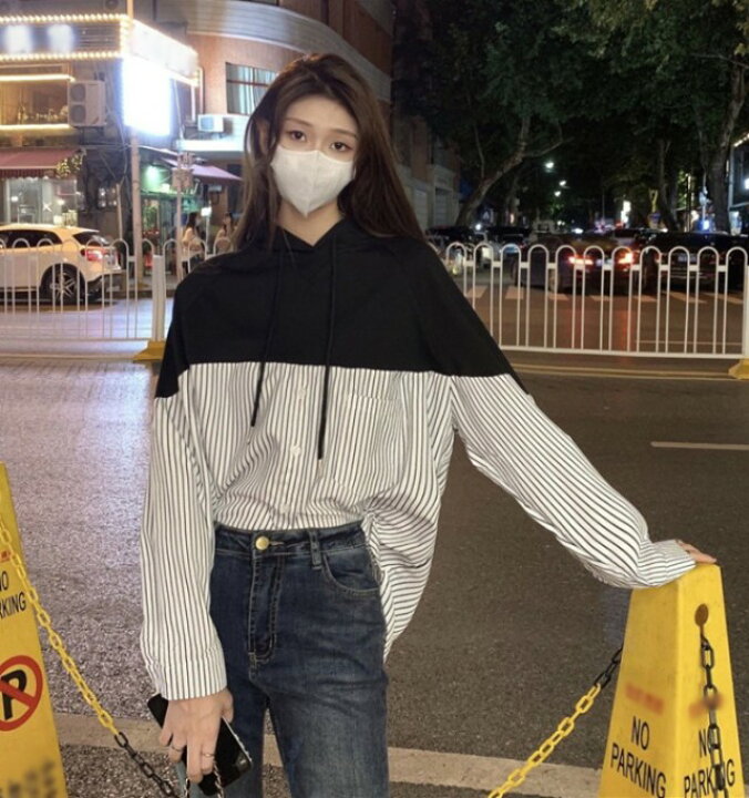 楽天市場 ドッキングパーカー 切り替え パーカー レディース ストライプ シャツ トップス 長袖 秋 春 プルオーバーパーカー フーディー フードパーカー カジュアル 白 黒 韓国 ファッション 個性的 おしゃれ leap 楽天市場 ドッキングパーカー 切り替え パーカー レディース ストライプ シャツ トップス 長袖 秋 春 プルオーバーパーカー フーディー フードパーカー カジュアル 白 黒 韓国 ファッション 個性的 おしゃれ leap