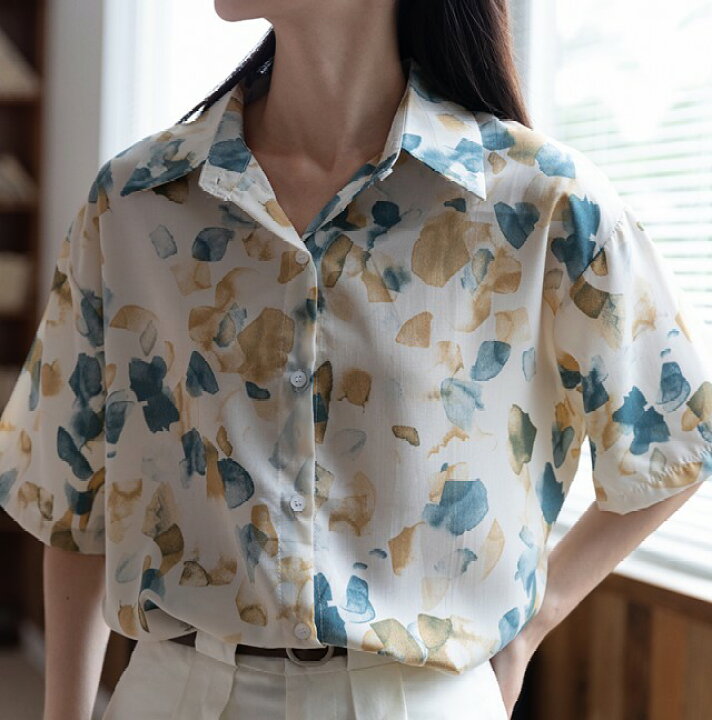 楽天市場 柄シャツ シャツ ブラウス レディース トップス 半袖 アロハシャツ 総柄 半袖シャツ 襟付き 春夏 羽織もの 羽織り 薄手 レトロ ゆったり カジュアル おしゃれ 春 夏 ｌｅａｐ