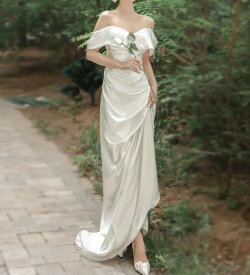 ウエディングドレス オフショルダー スレンダーライン トレーン 白 ロングドレス 大きいサイズ 3L 4L 小さいサイズ 結婚式 二次会 花嫁 ドレス 前撮り 背中開き セクシー きれいめ