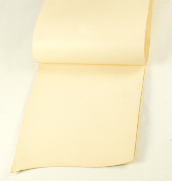 楽天市場 30 Cm幅カット販売 Lcサドルレザー スタンダード マット ナチュラル 27 デシ 長さ90 Cm前後 漉き加工あり 0 8 Mm 3 5 Mm 1枚 レザークラフト 皮革 牛革 切り革 ハンドメイド 手作り 生地 ヌメ革 ｌｃレザークラフト楽天市場店