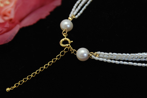 楽天市場】極小 淡水真珠 ケシパール 5連 ネックレス 繊細で華やかな