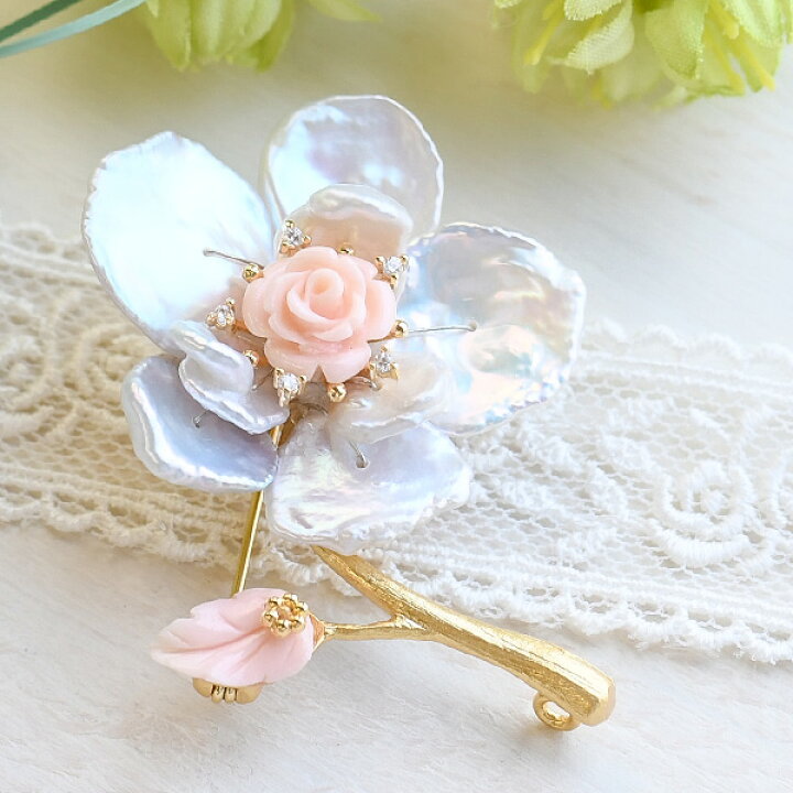楽天市場】バロック 淡水真珠 フラワー ブローチ 虹色光沢華やかな大輪 