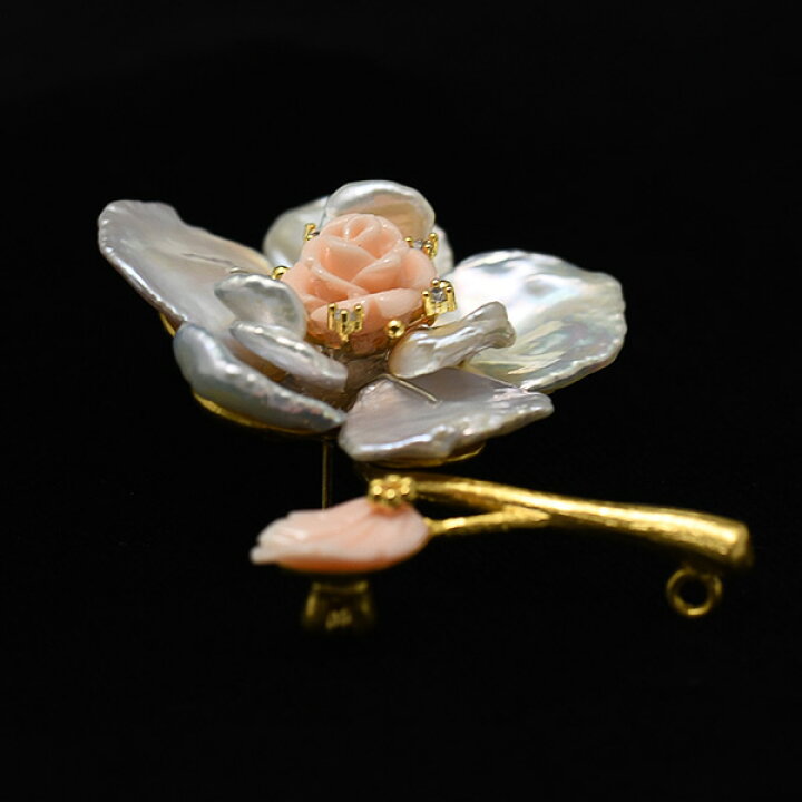 楽天市場】バロック 淡水真珠 フラワー ブローチ 虹色光沢華やかな大輪 
