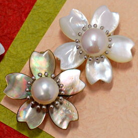 11mm 淡水真珠 マザーオブパール 桜 ブローチ ペンダント　柔らかく光るシェルの花びらと大珠の淡水真珠 【メール便不可】