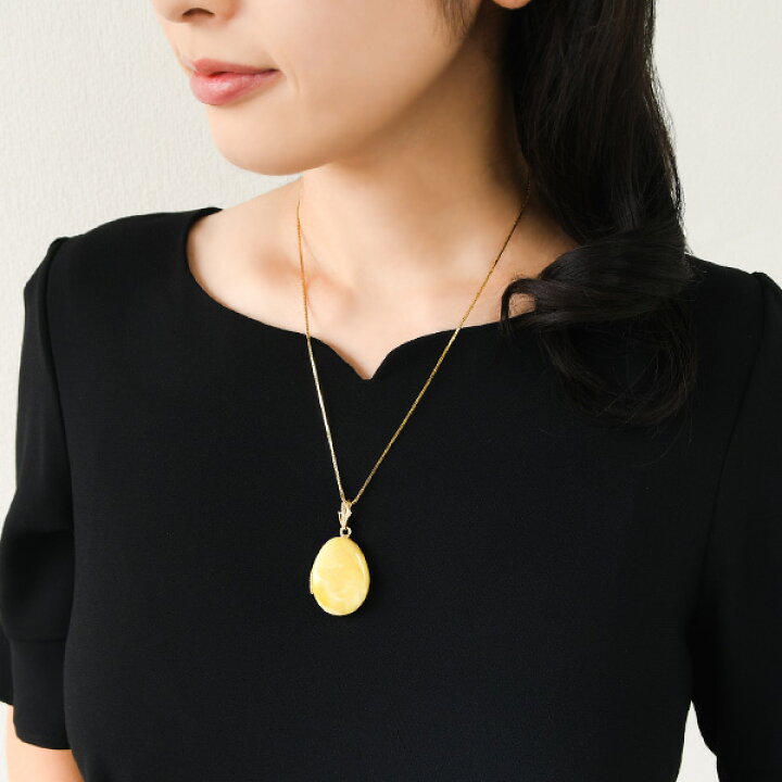 楽天市場】ロイヤルアンバー 琥珀 ペンダントトップ 希少な乳白色の 