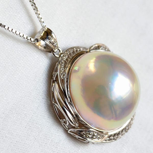 21mmマベ真珠&ダイヤモンドK18WGペンダントトップ　極上の輝きを放つ超特大マベパール 世界に誇る至高の逸品 NA09 | ルコリエ