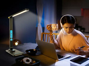 fXNCg LED CXX}z[d ܒiKF iK dCX^h Qi[d@\ ドCg ڂɗD 10W Px 680lm px߉\ e[uCg USBo ȃGl  ׋ d