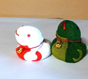 ラッピング無料!お手玉巳 白・緑セット