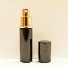 【スプレー容器】 10ml ブラック 黒 ガラス瓶 ゴールド プラスチック スプレーボトル 高級 シック 香水 アロマ 詰め替え 持ち歩き