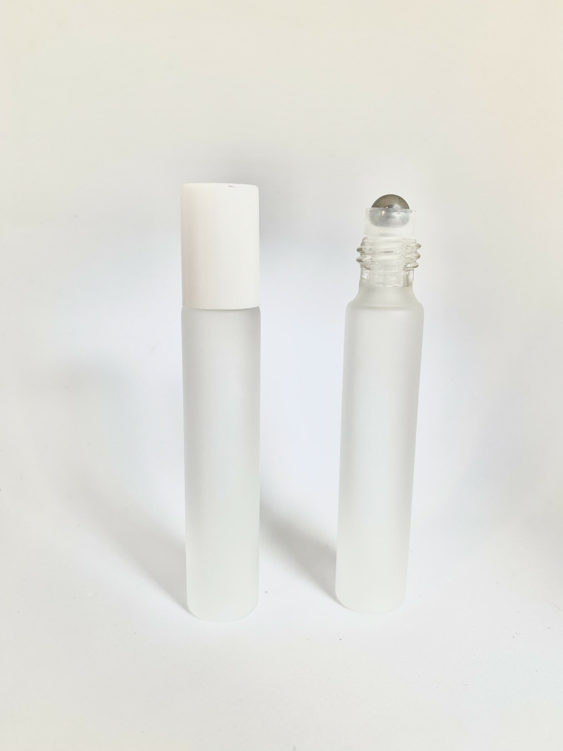 ホワイトキャップ 高級 10ml フロスト加工 乳白色 遮光瓶 ガラス製 化粧水 容器 美容液 香水 詰替え用 詰替 旅行
