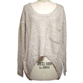 finders Keepers レディースニット トップス XSサイズ 丈やや長め インナー 変形裾 オーストラリア Finer Feeling Knit Ivory クルーネック 長袖 丸首 ニットトップス アクリル アイボリーカラー ゆったりめ ポケット付き 女性用 ざっくりめ 海外ブランド