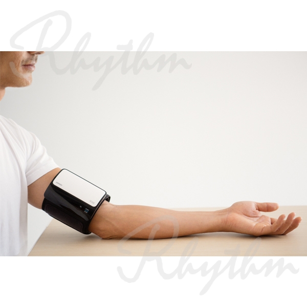 オムロン 公式 血圧計 上腕式 ブラック HEM-7600T-BK チューブレスコンパクトモデル 送料無料 正確 | オムロン ヘルスケア公式店