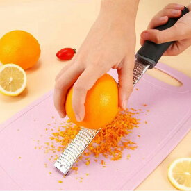 レモン 器 生姜 すり 山芋 大根おろし器 皮 にんにく チーズ おろし おろし器 チーズ削り チーズグレーター プレミアム グレーター すり チーズおろし器 すり すり キッチン すりおろし器 すりおろし シリーズ チーズおろし