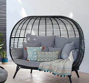 O̕ʑٕ҂݂̃\t@O̖hĂh~̒̑ӂ҂ق̈֎qÕK[f̃oRj[̃\t@ł