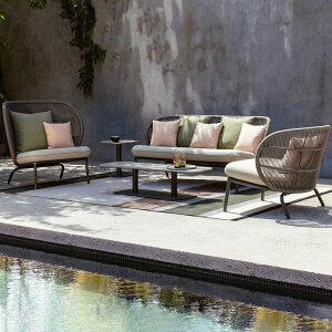 屋外ソファーの組み合わせ庭のバルコニーのテラス籐の椅子のソファーレジャーの別荘のガーデンのサンルームデザイナーの家具です