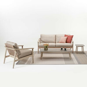 O̖Cނ̃\t@̕ʑ̒̌ÂF̉O̖h܂