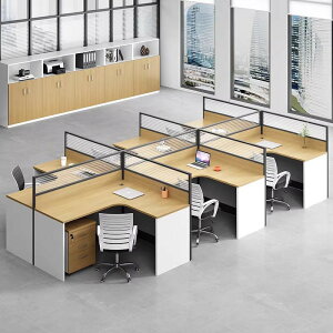 Eƈ֎q̑gݍ킹4lʃp\RȖ񌻑㎖EʐEƋł