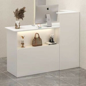 WЃtgtVvȃe[uXRrje@X܏ȃJE^[