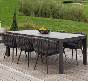 v~ABeX̃e[uƈ֎qW[K[f뉀y̃e[uzehoRj[ق̈֎qł