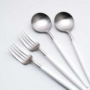 yK戵Xz N`|[ GOA fBi[ 4{Zbg zCg / Vo[ fBi[ tH[N Xv[ e2{ Cutipol SA Jg[ 4_Zbg