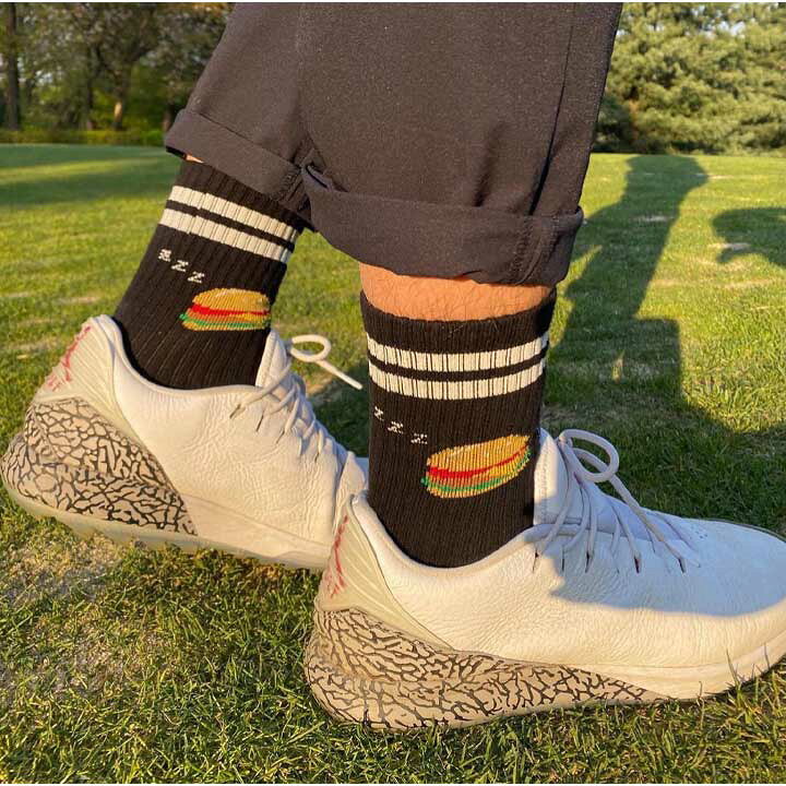 楽天市場 靴下 くつした ストリート ソックス 日本未発売 韓国人気ブランド 韓国有名ブランド クリスマス ユニセックス メンズ レディース スニーカーソックス インスタ映え ２3 ２8センチ ギフト クルー丈 クリスマスプレゼント オルチャンファッション スニーカー映え