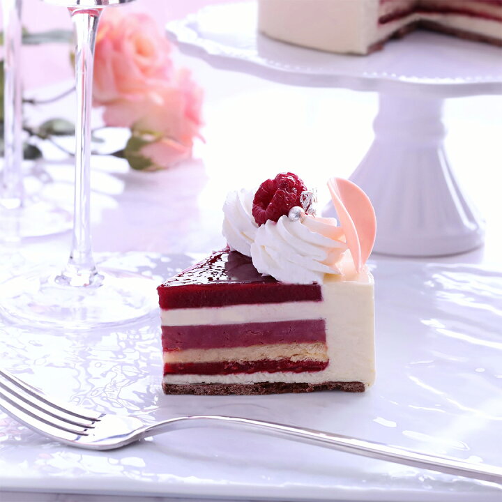 楽天市場 マニフィーク ケーキ 5号 ホワイトチョコレート ベリー チョコレートケーキ 冷凍ケーキ ホールケーキ 美味しい ご褒美スイーツ お取り寄せ スイーツ 贈り物 おしゃれ かわいい 可愛い インスタ映え ギフト プレゼント 誕生日 バースデー 送料無料 バレンタイン