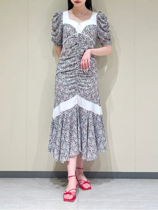 楽天市場】【SALE／40%OFF】シフォンドッキングバリエプリント 