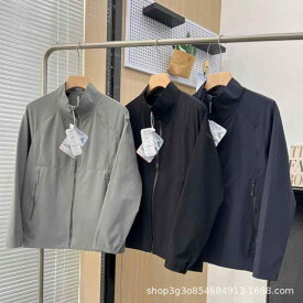 ジャケット メンズ アウター 軽量 撥水 高弾性 春 ビジネス カジュアル 立襟 普段使い 通勤用 グレー 紺色 黒 ポリエステル(x2)