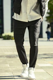 【30%OFFセール】1piu1uguale3 RELAX ウノピゥウノウグァーレトレ リラックス コンビネーション中綿パンツ{USB-23059-BLK-BCA}